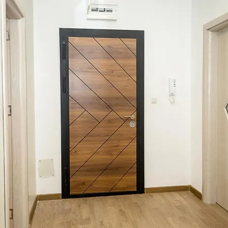 Casa Novara - Relax & Enjoy In By Flat Mаnаger * וארנה